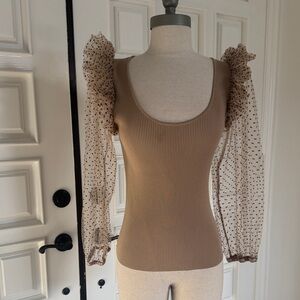 DOLAN by Anthropologie Tan Ribbed Top with Sheer Polka-Dot Puff Sleeves